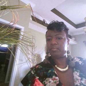 Meet your Posher, Sherry